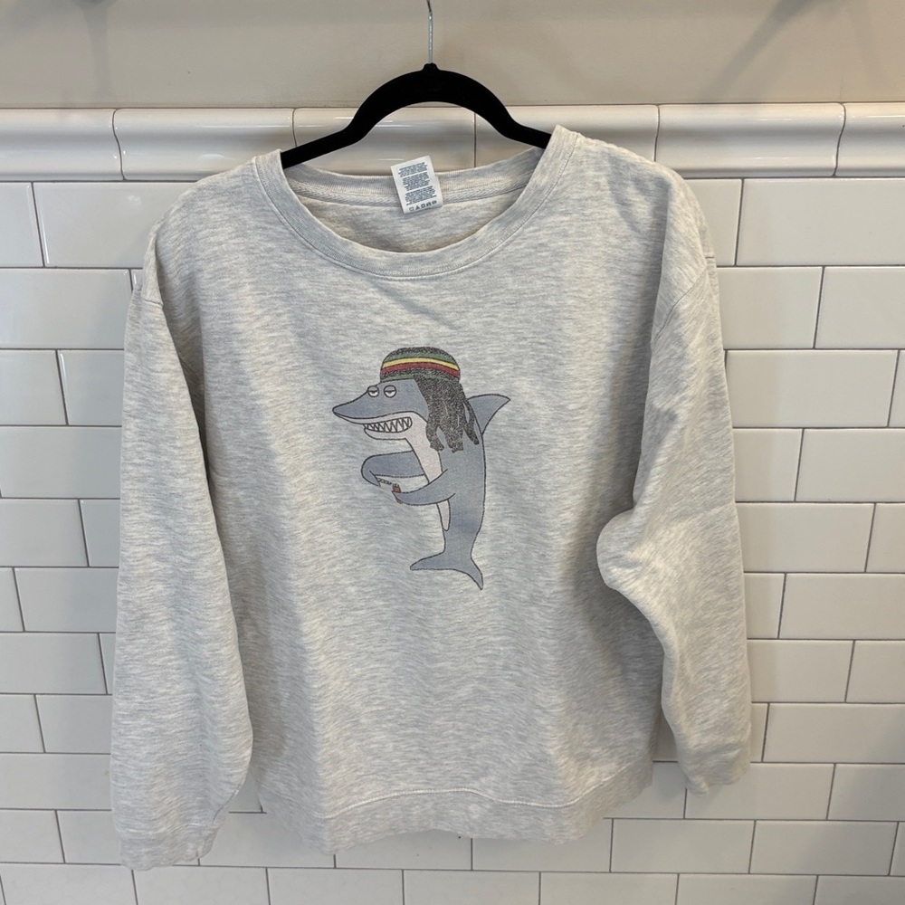 Reggae Shark Graphic Sweatshirt Gray Crewneck Size L Cotton Blend
